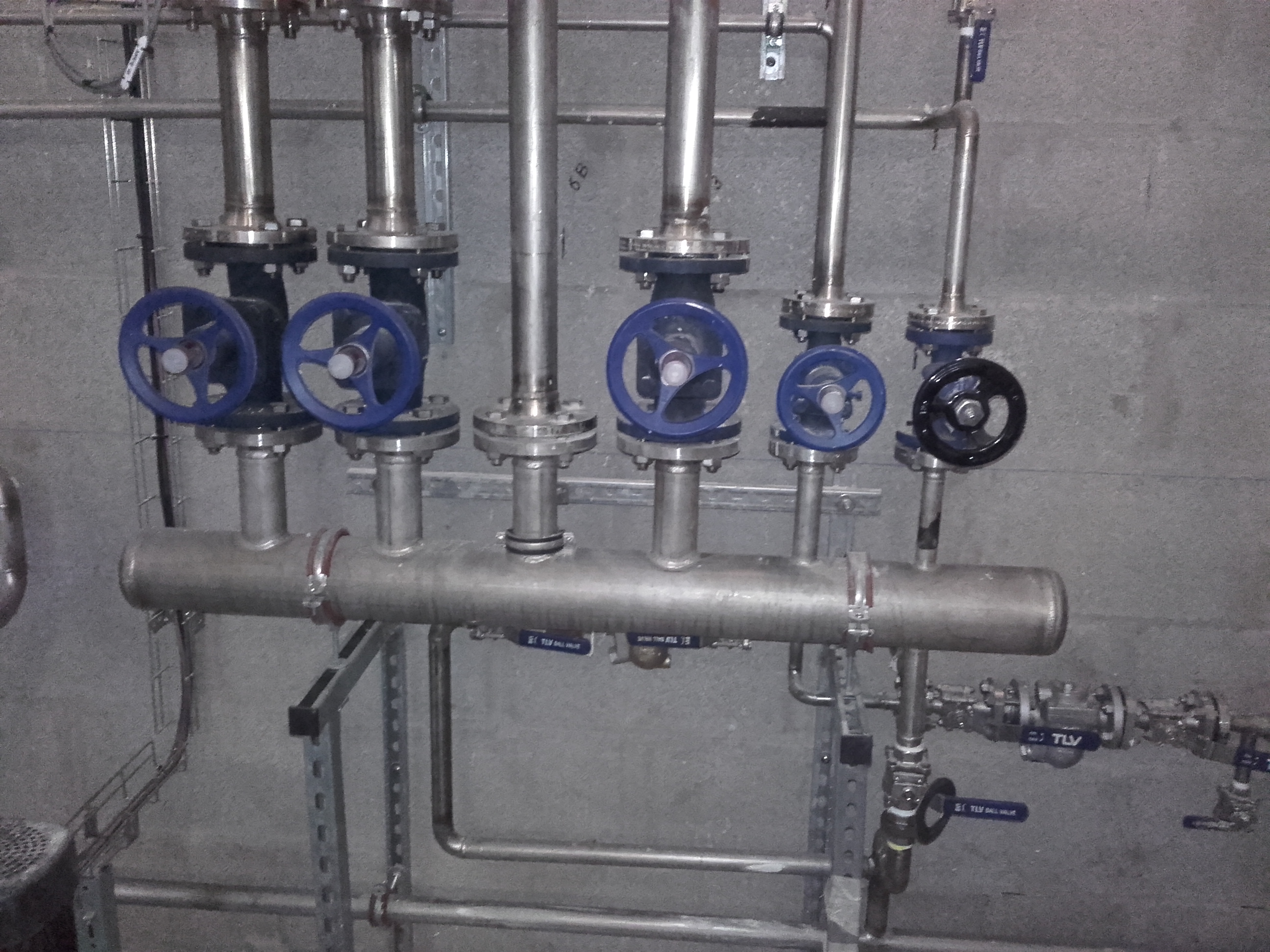 tuyauterie.fluides généraux.barillet vapeur